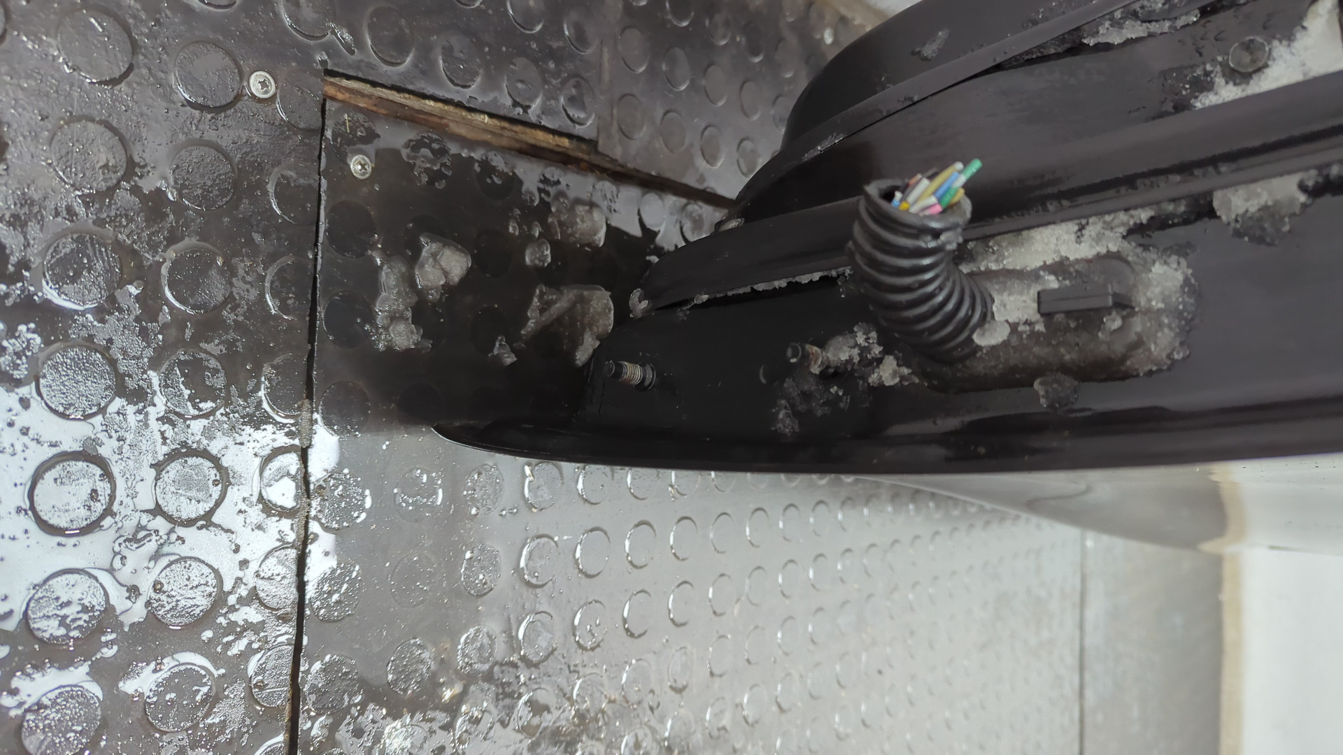 Дверь передняя левая