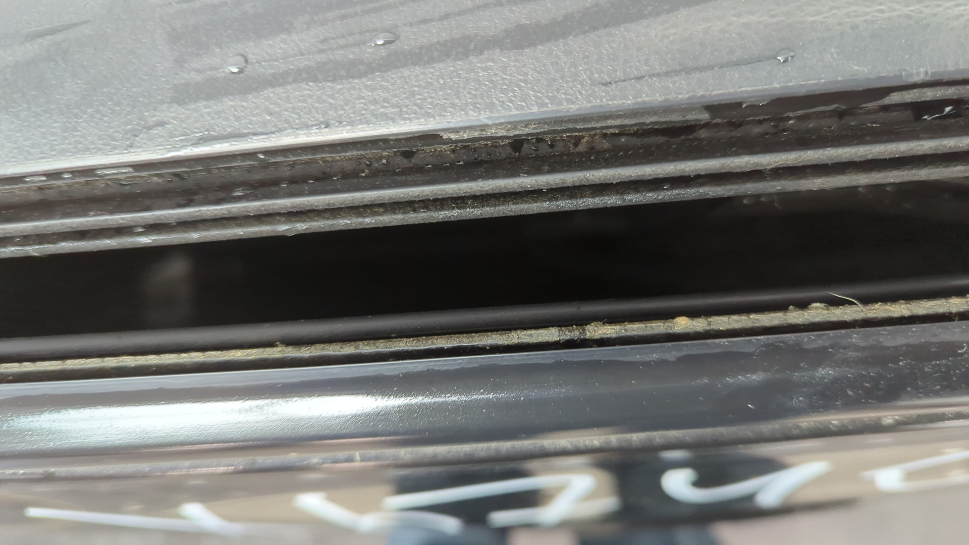 Дверь передняя левая