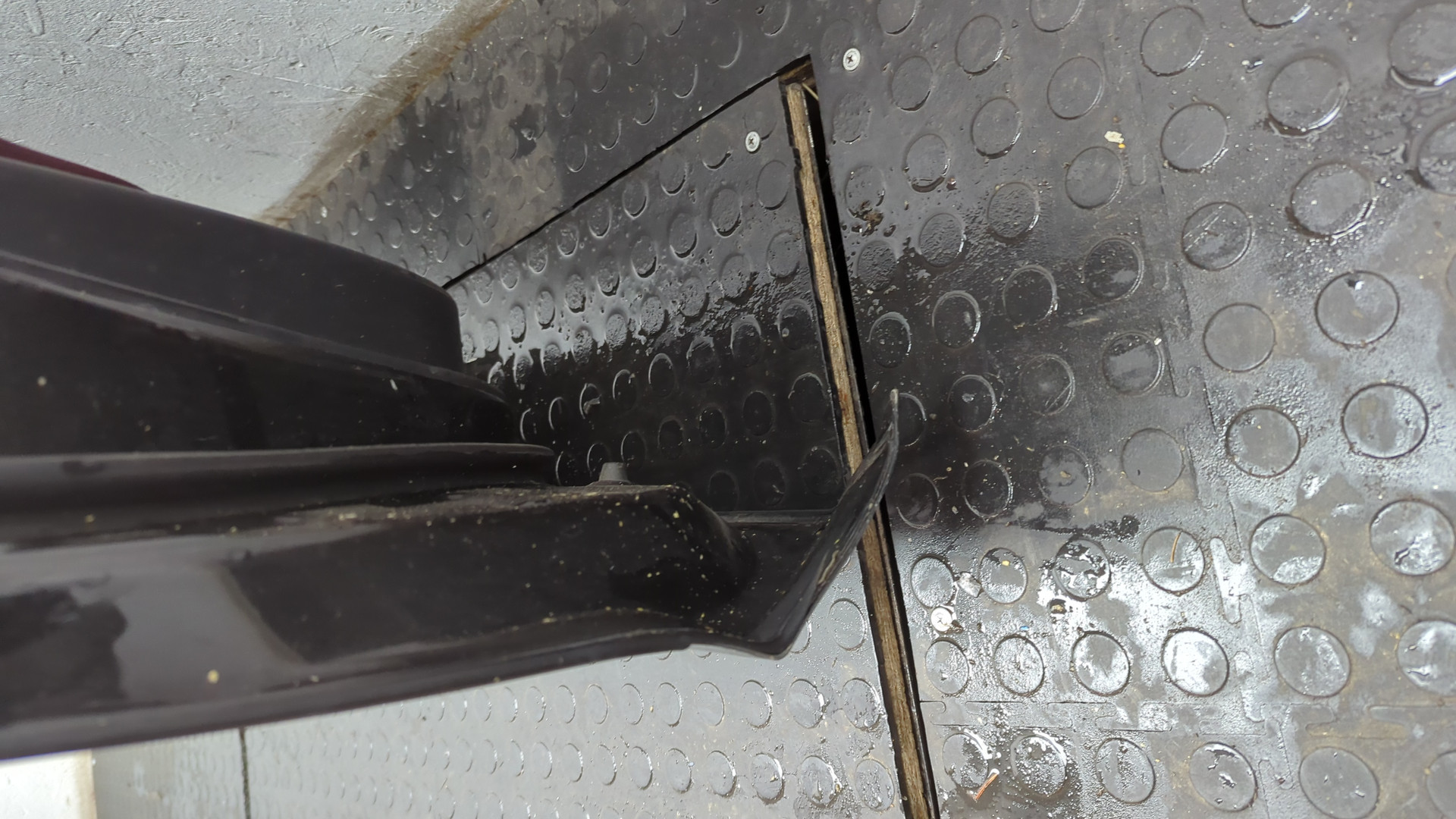 Дверь передняя левая