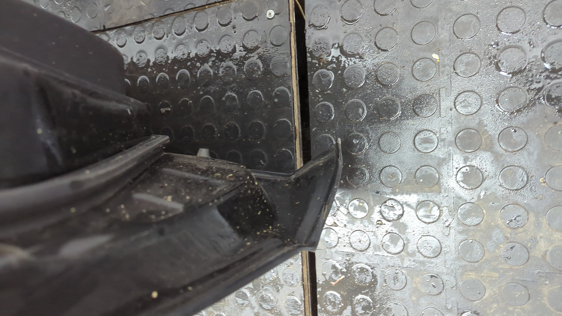 Дверь передняя левая