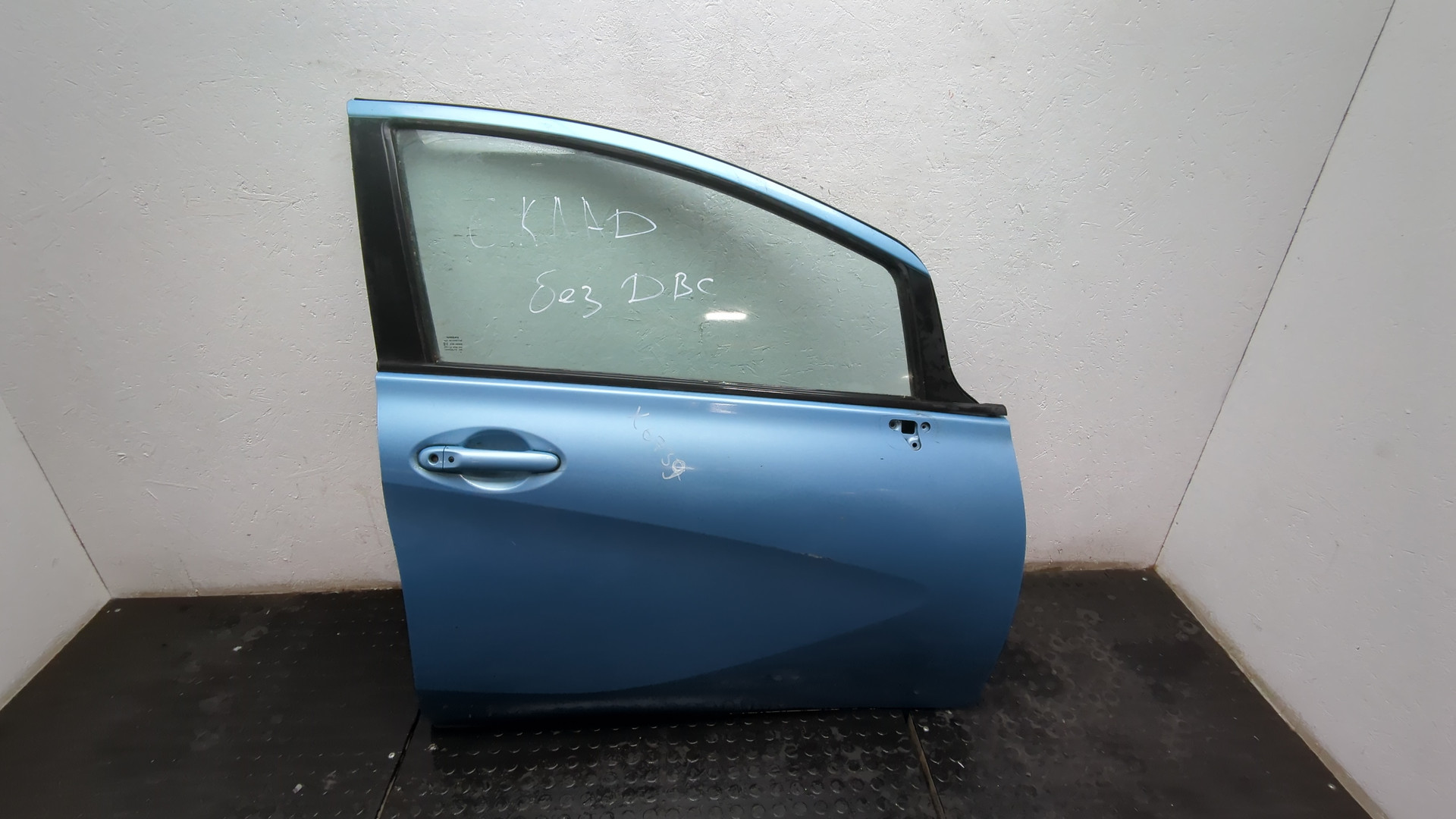 Дверь передняя правая