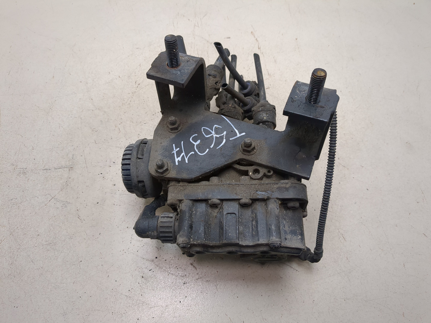 Кран уровня пола