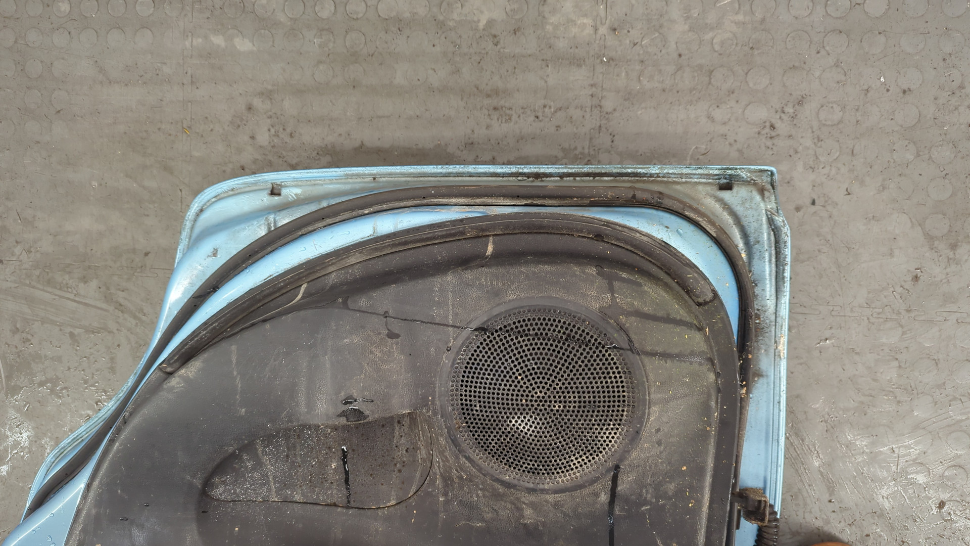 Дверь задняя правая