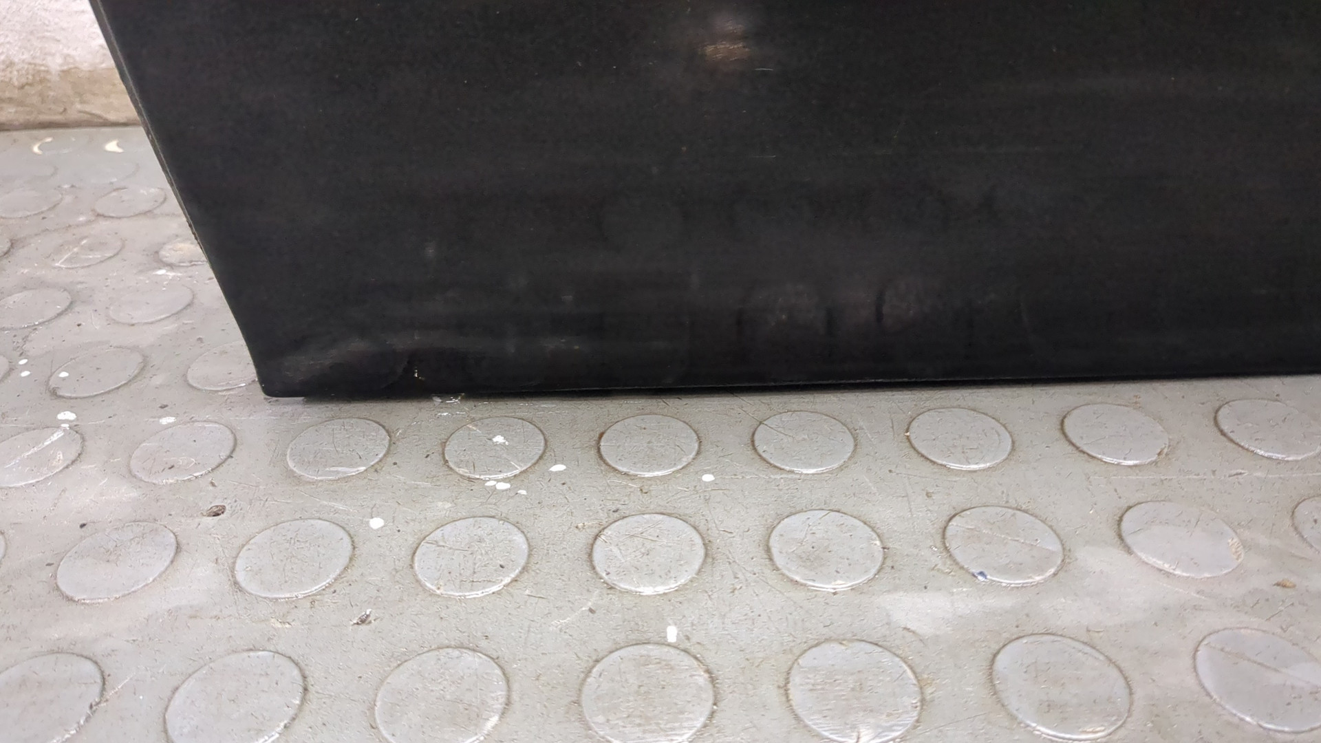 Дверь задняя левая