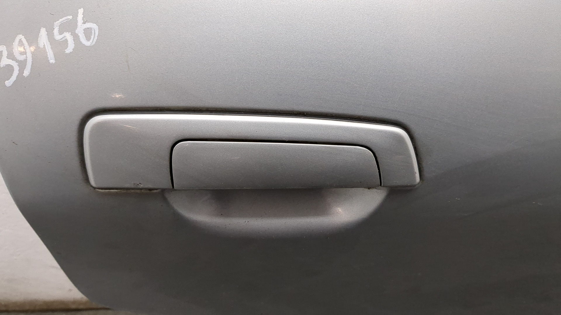 Дверь задняя правая