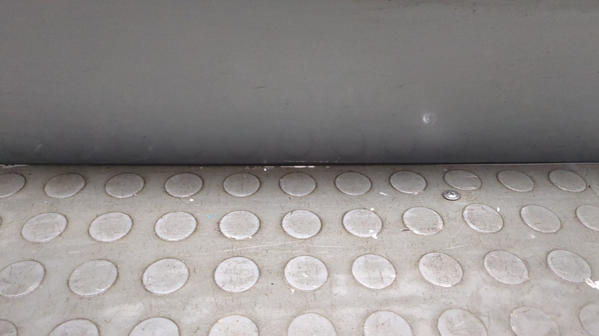 Дверь задняя правая