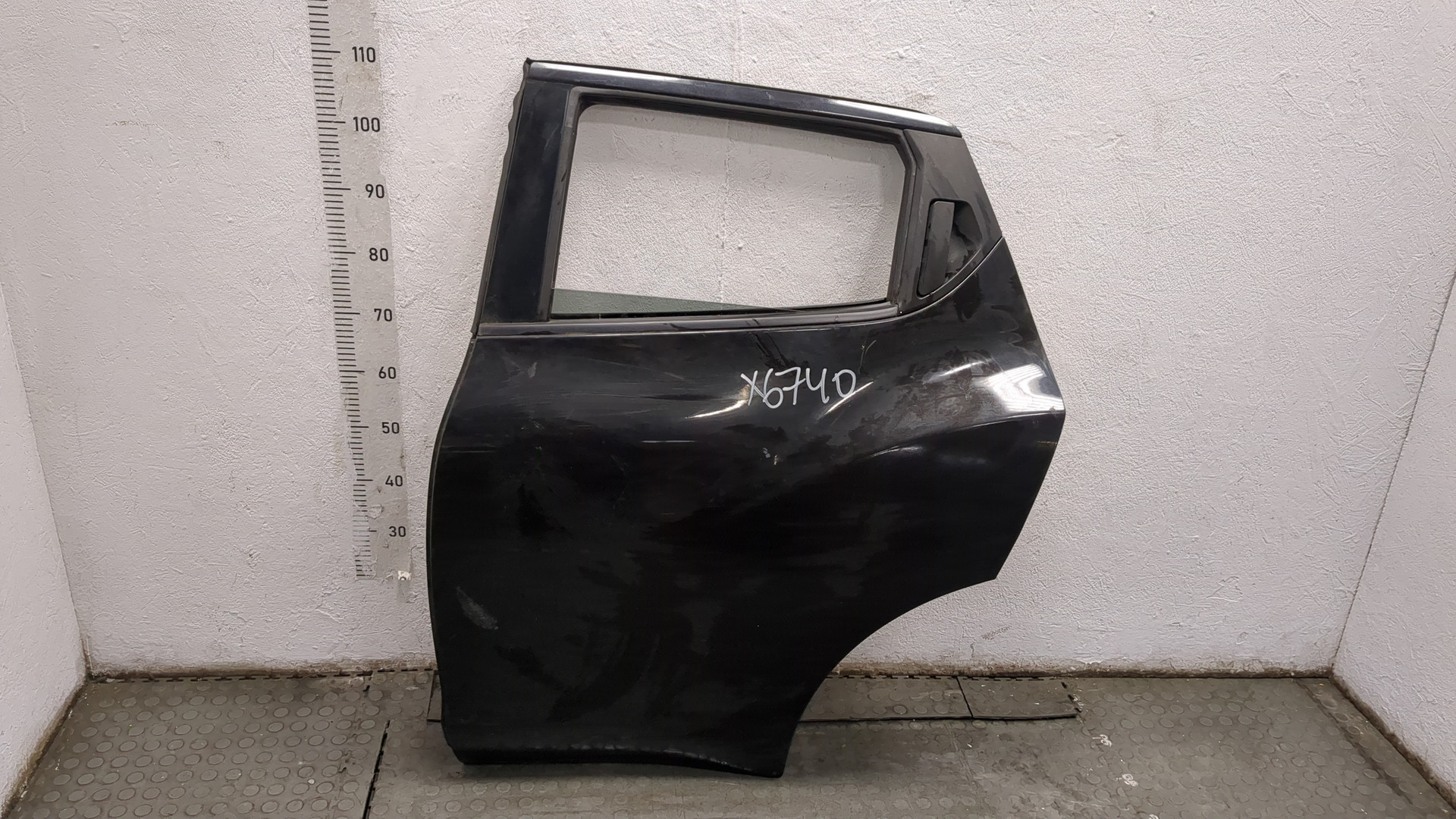 Дверь задняя левая