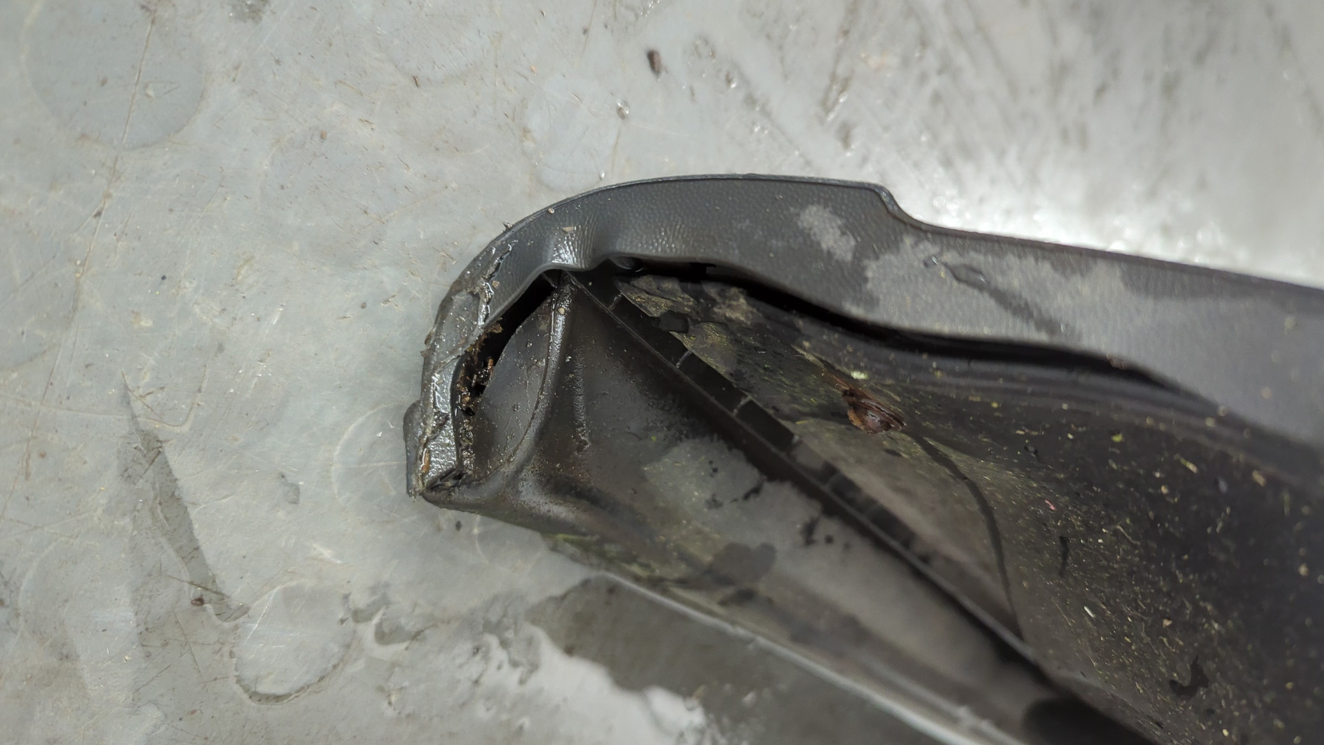 Дверь передняя левая