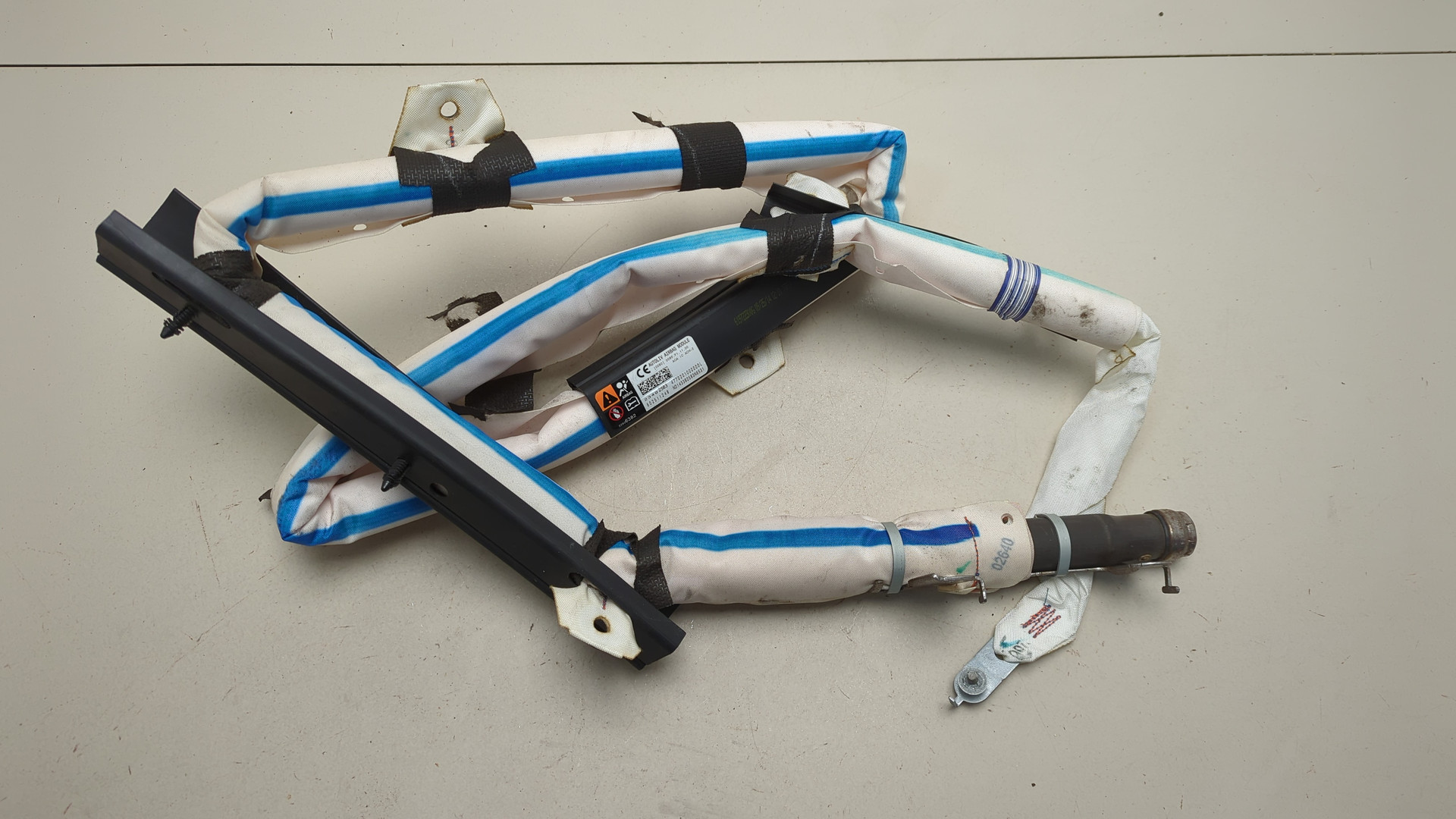 Подушка безопасности боковая (шторка)