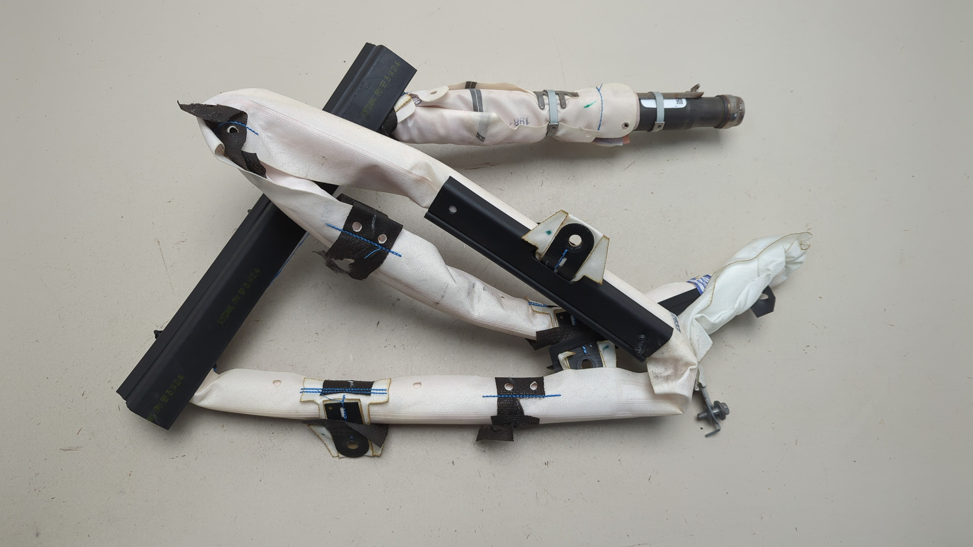 Подушка безопасности боковая (шторка)