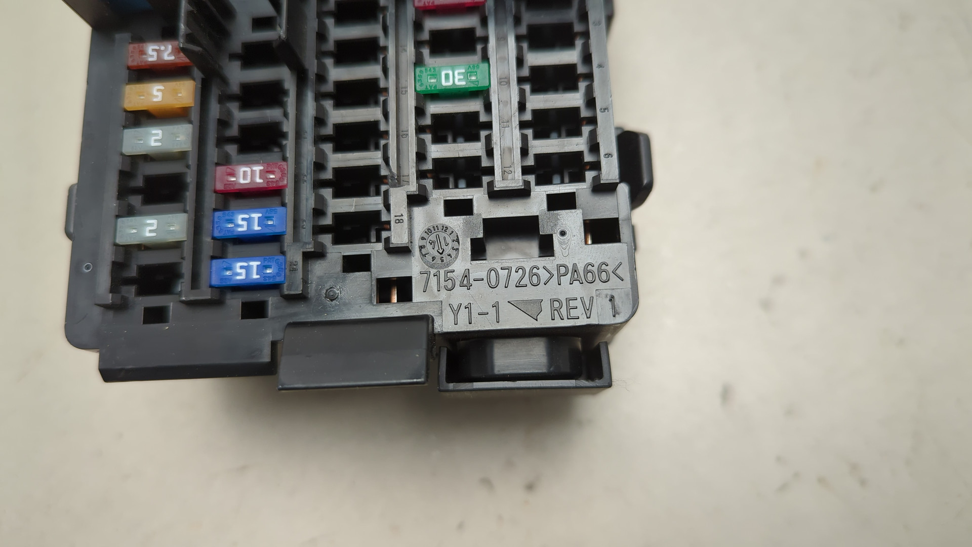 Блок предохранителей