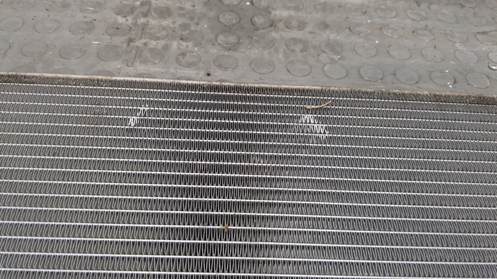 Радиатор охлаждения двигателя основной