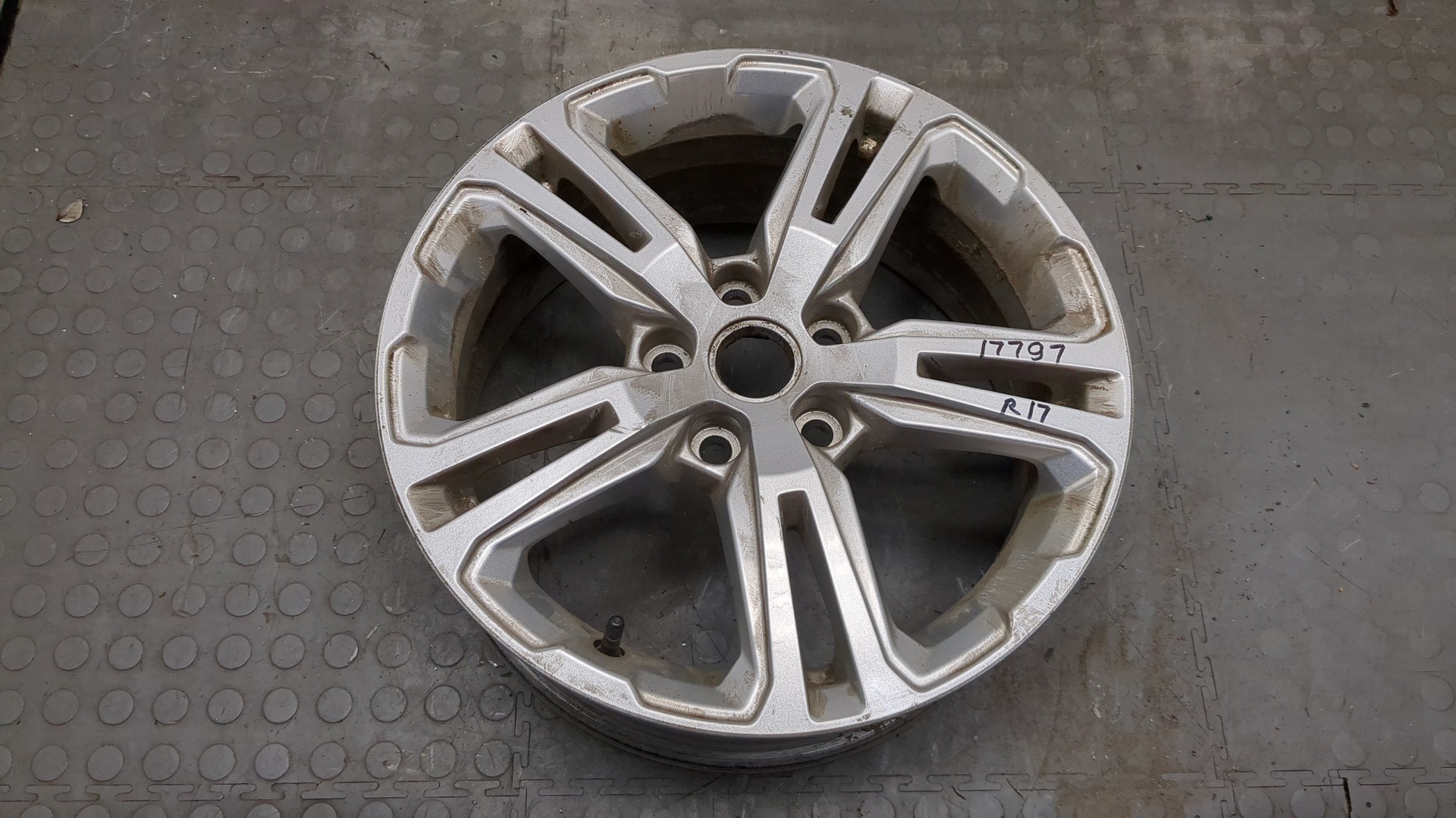 Диски колесные литые легкий сплав 4 шт