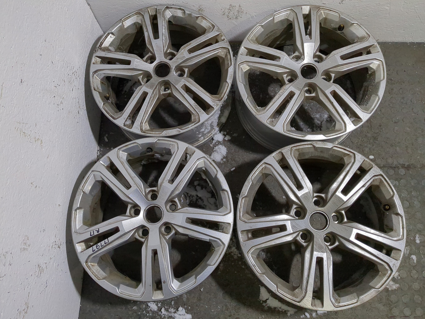 Диски колесные литые легкий сплав 4 шт