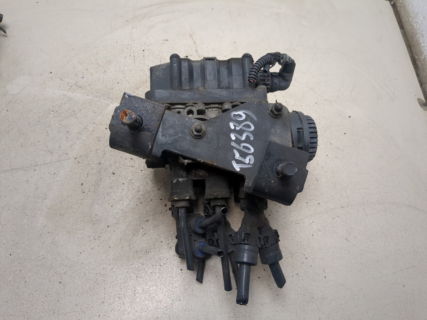 Кран уровня пола