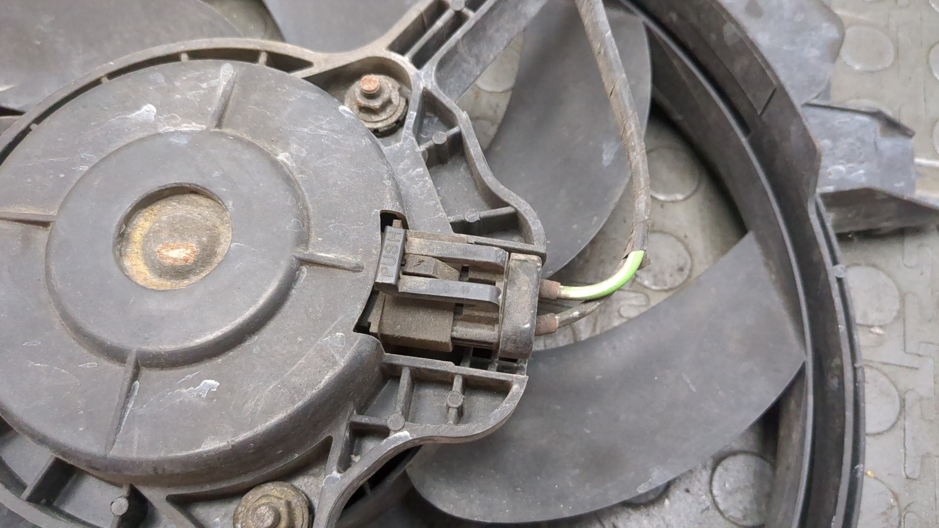 Вентилятор радиатора