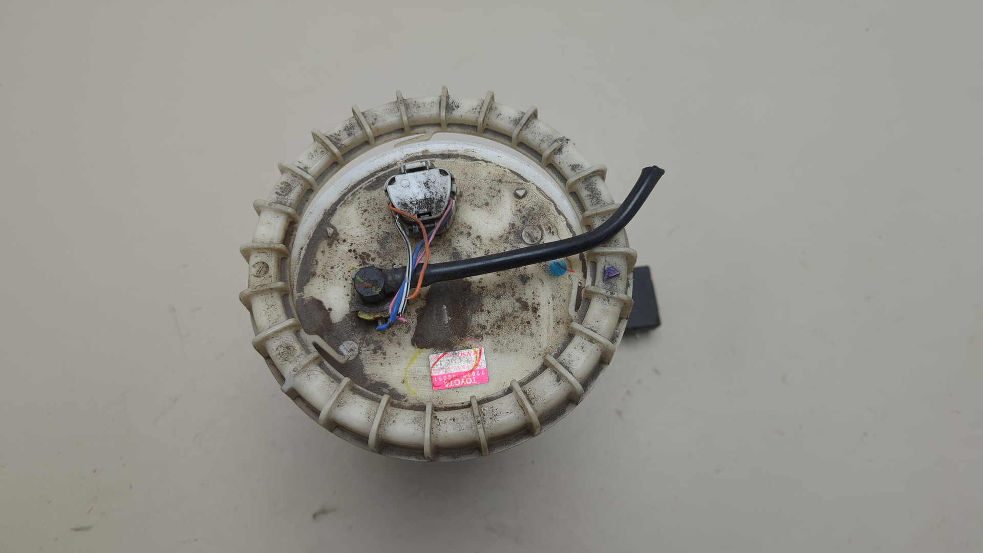 Насос топливный электрический