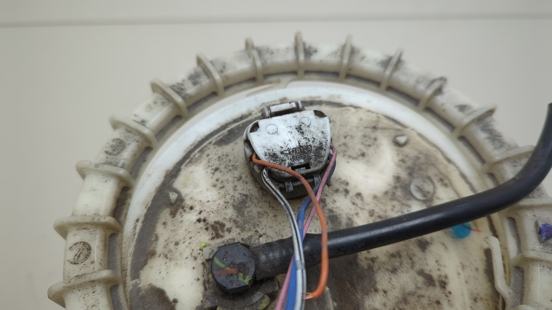 Насос топливный электрический