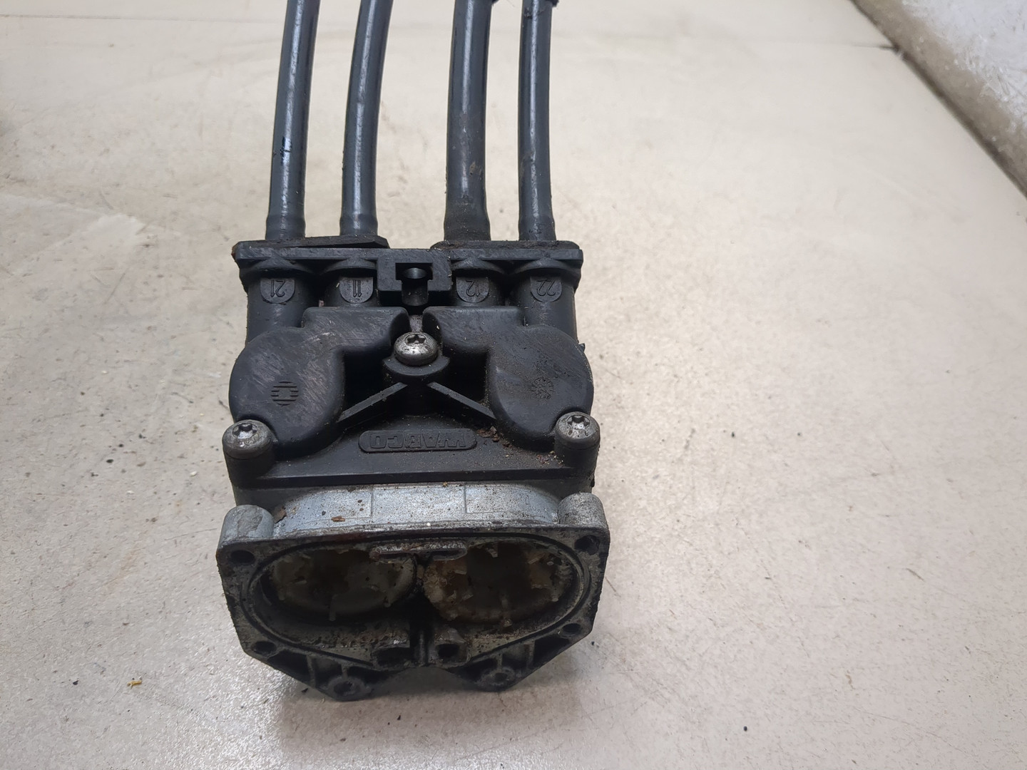 Кран тормозной главный