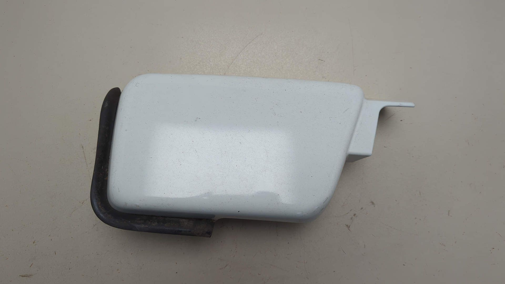 Накладка переднего крыла правого