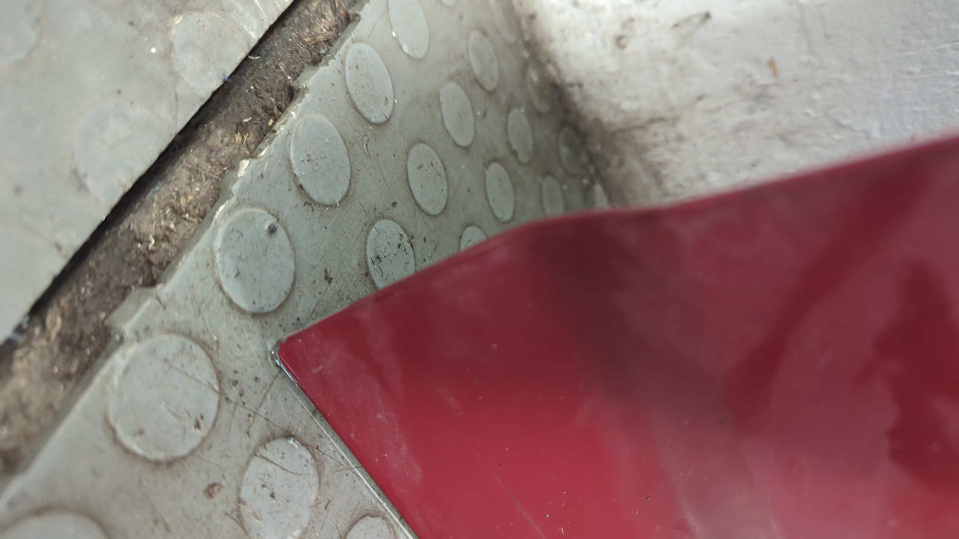 Дверь передняя левая