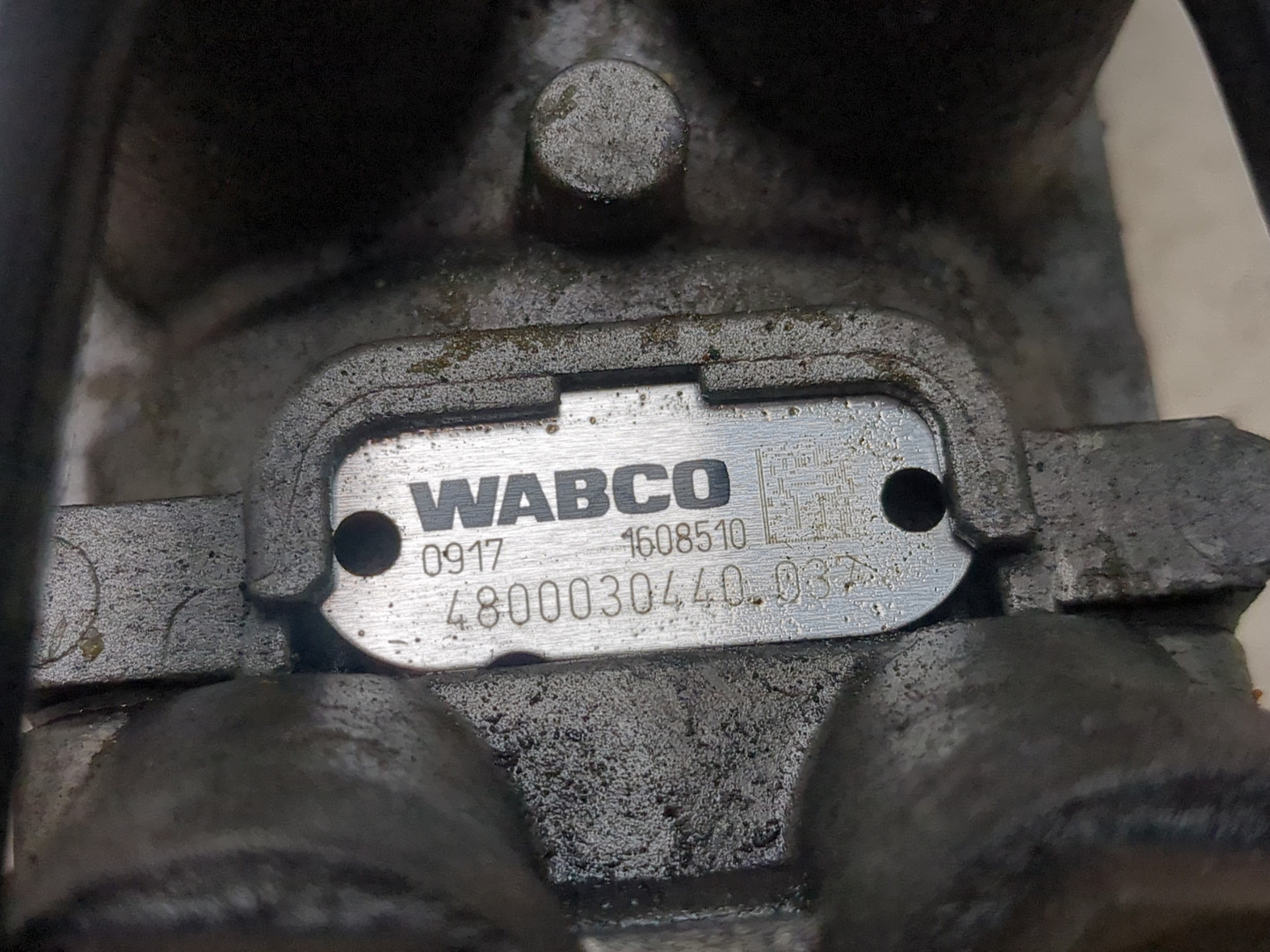 Кран тормозной главный