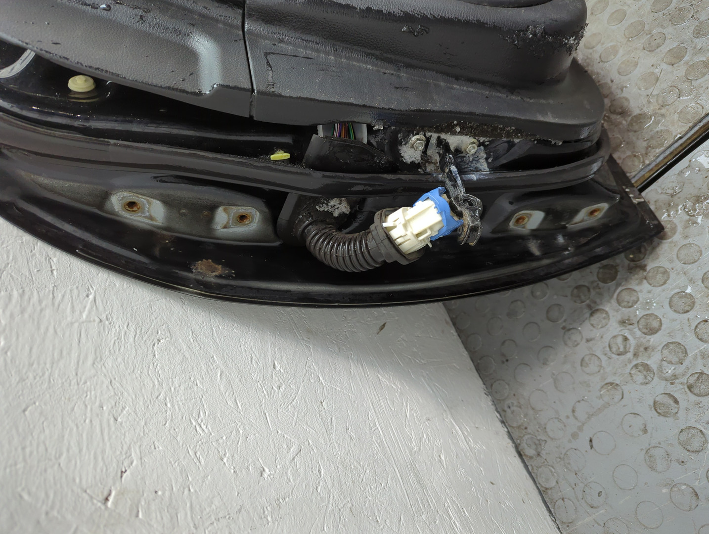 Дверь передняя правая