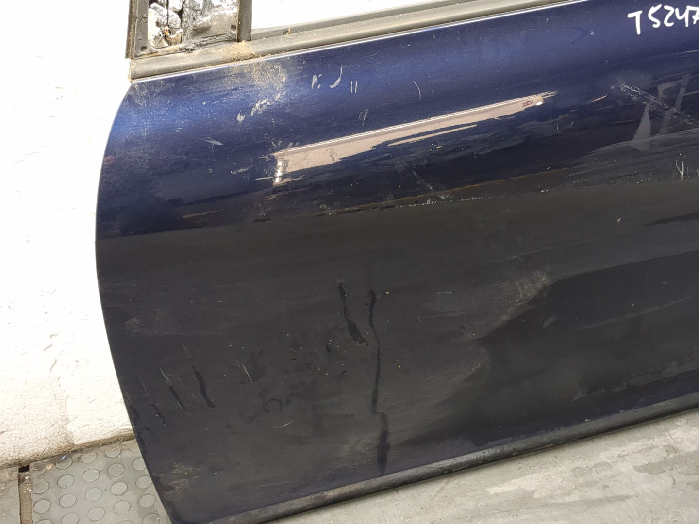 Дверь передняя левая