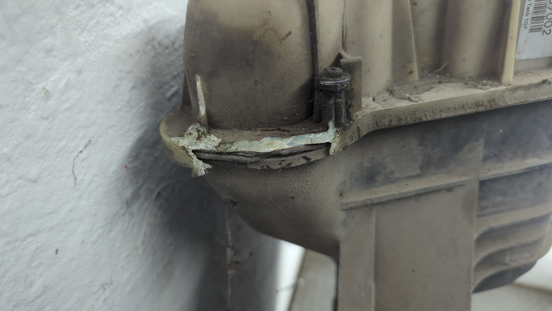 Радиатор охлаждения двигателя основной