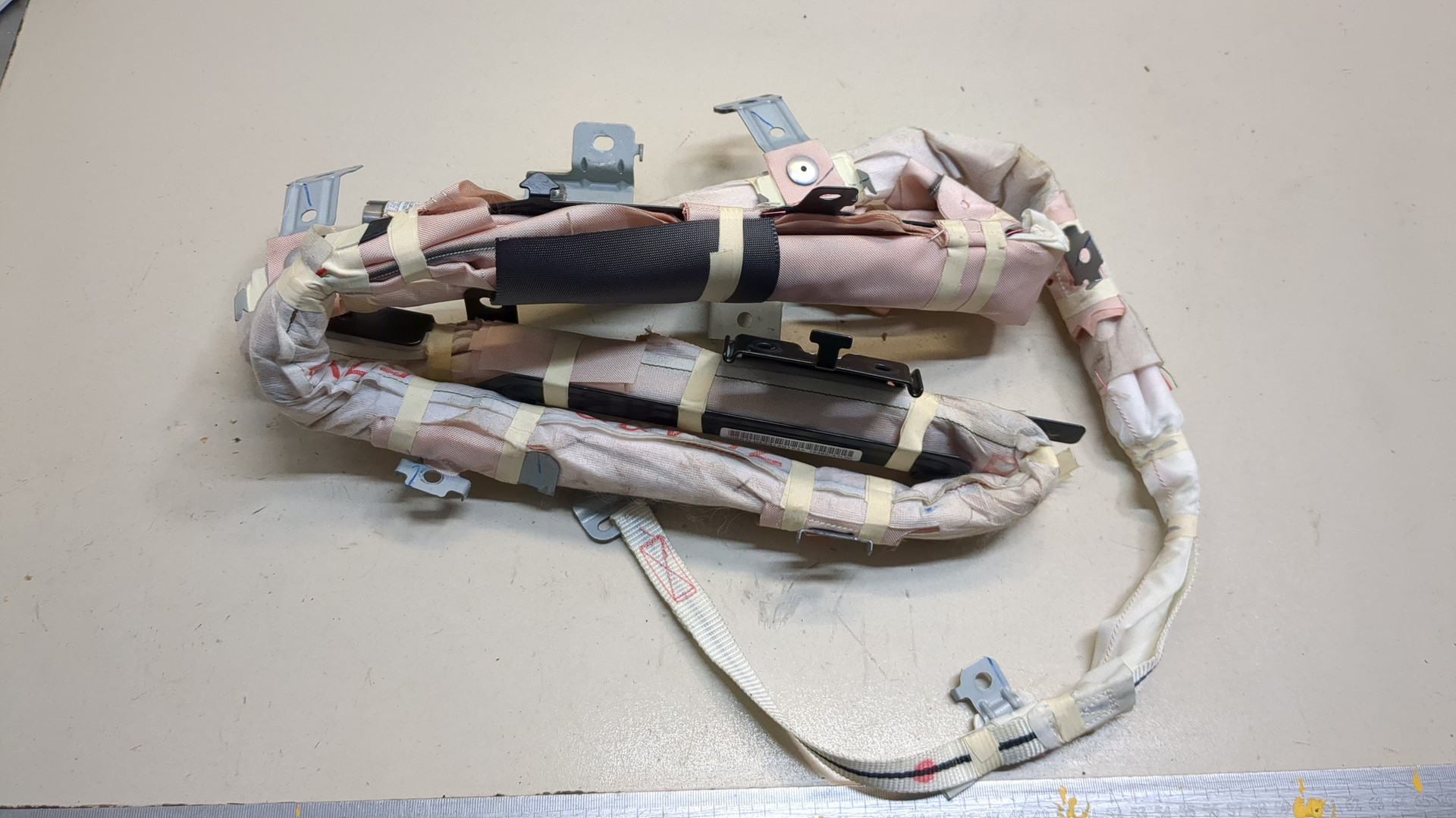 Подушка безопасности боковая (шторка)