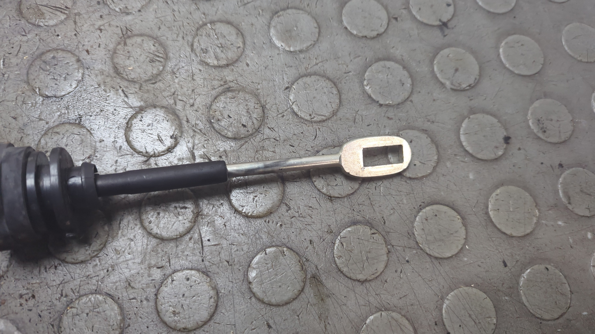 Трос КПП (выбора/переключения передач)