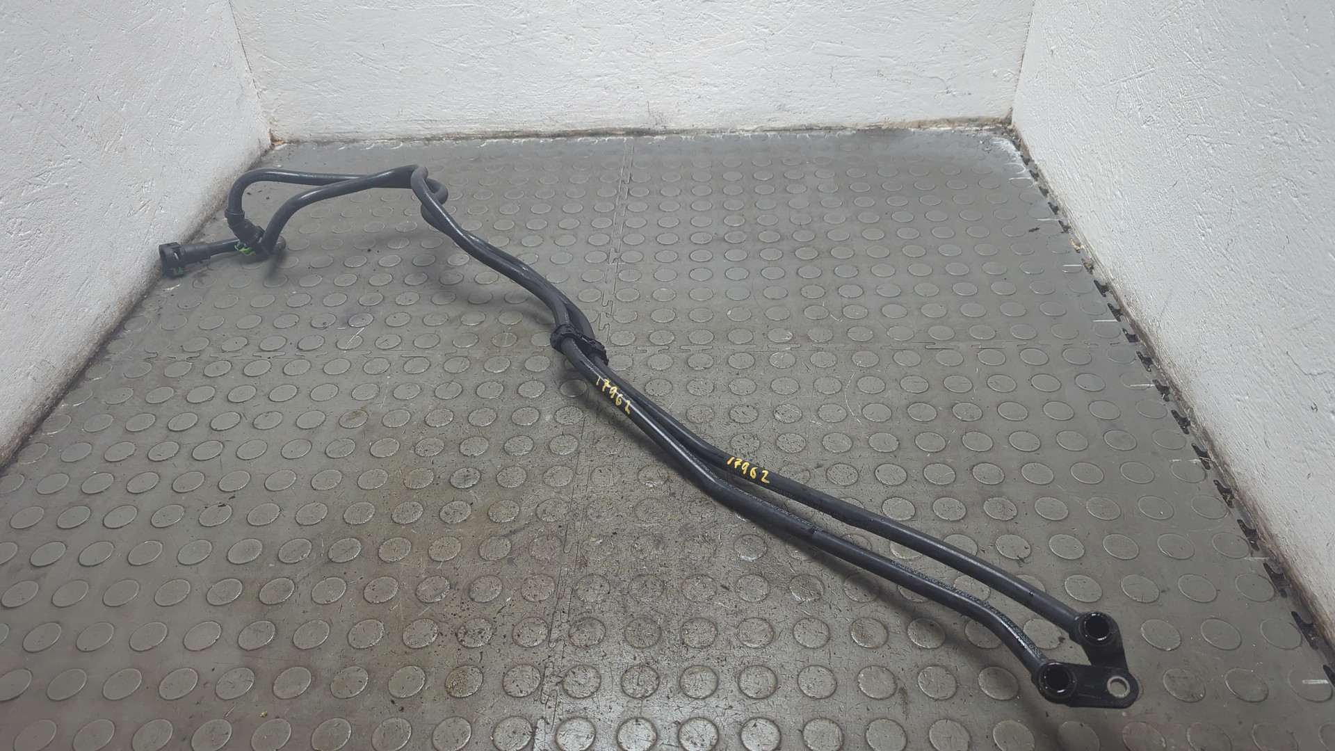 Трубка системы охлаждения