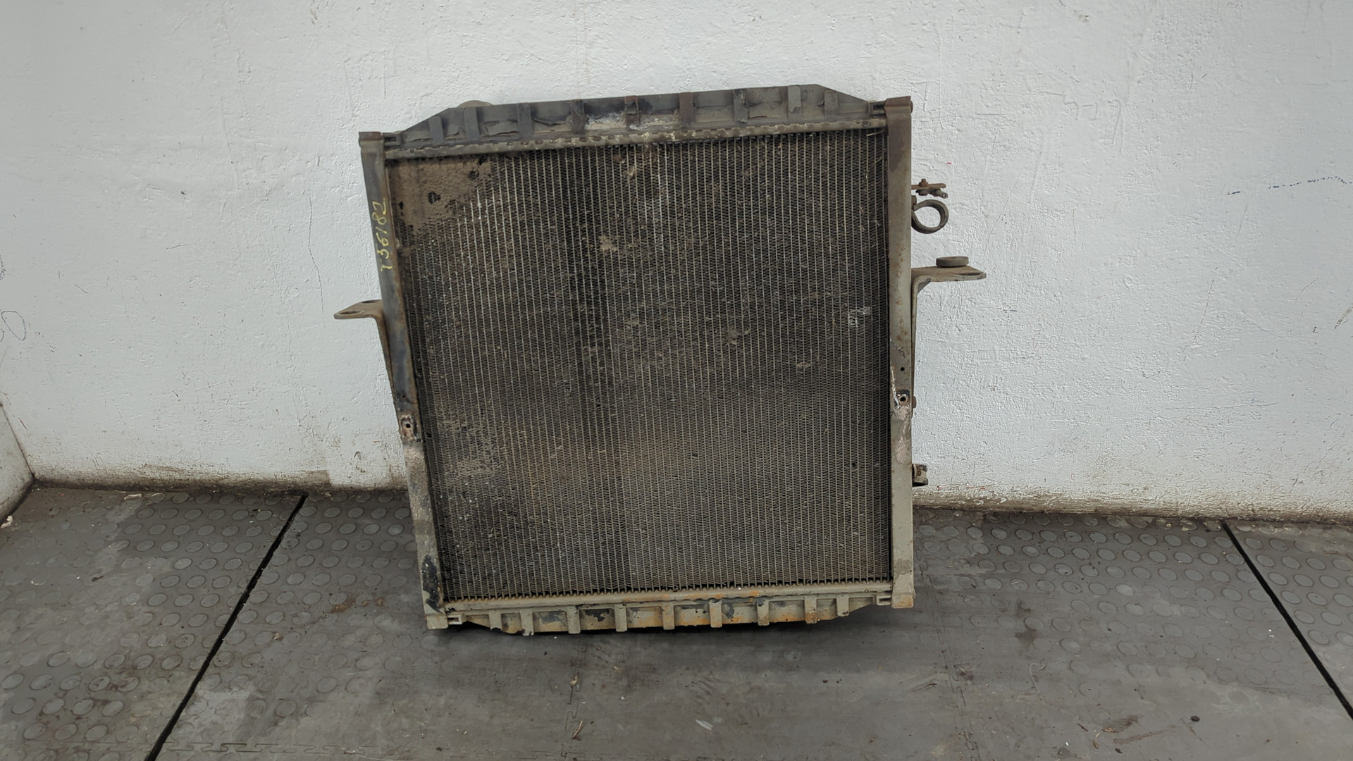 Радиатор охлаждения двигателя основной