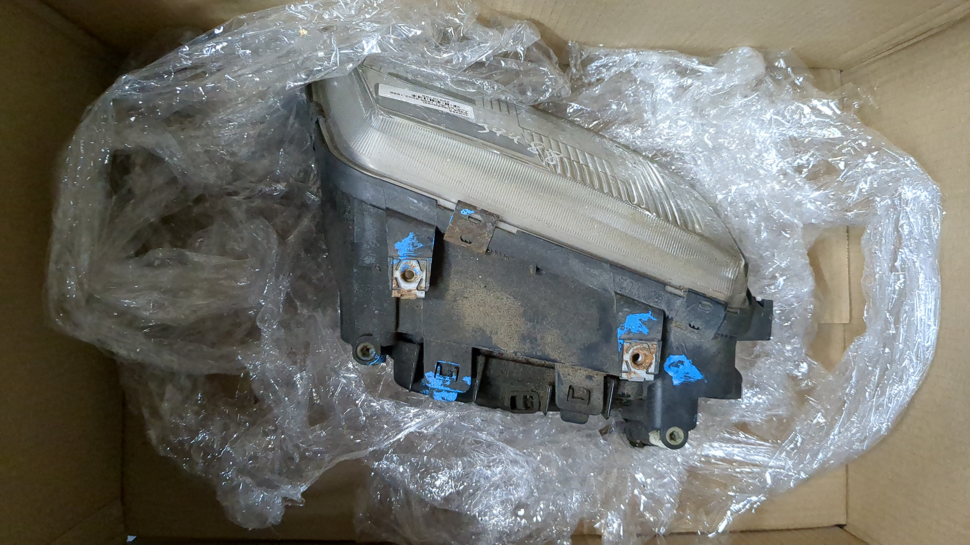 Фара правая