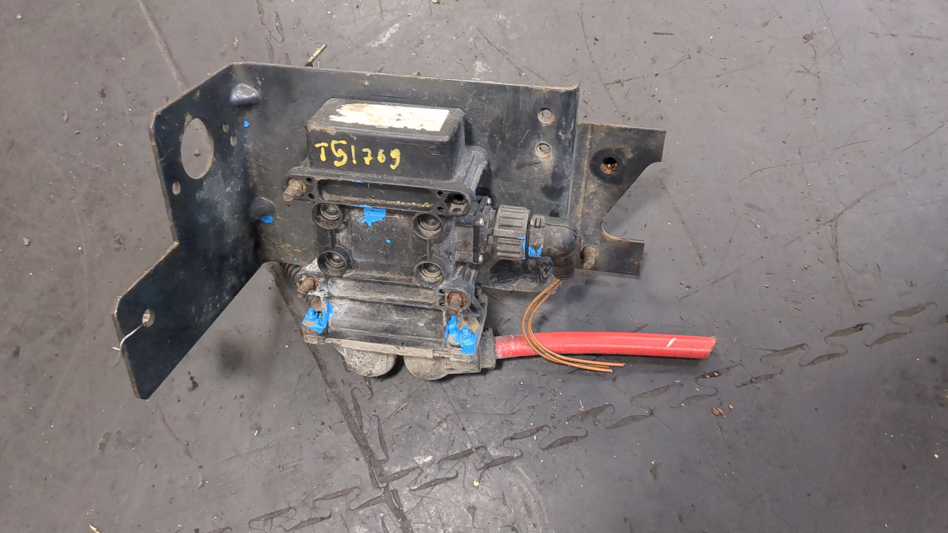 Выключатель массы