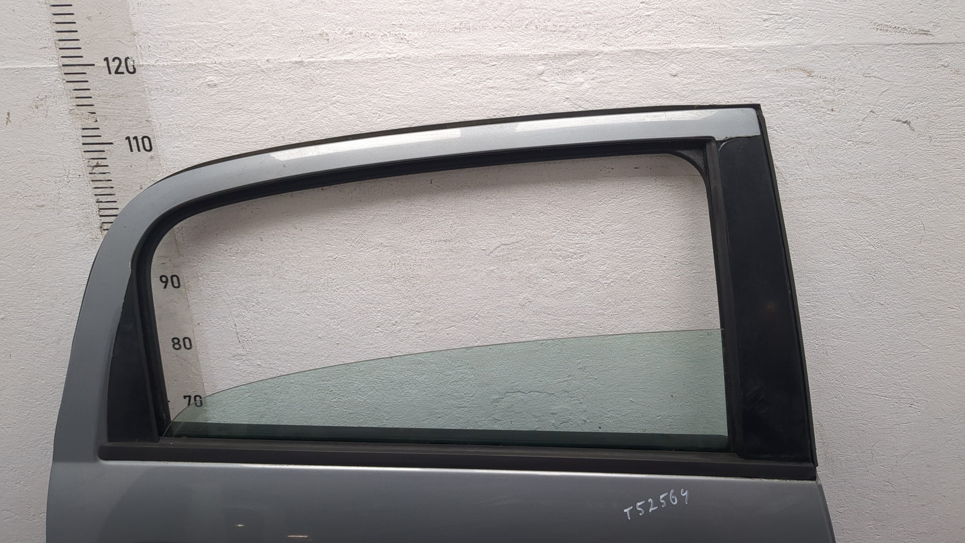 Дверь задняя правая