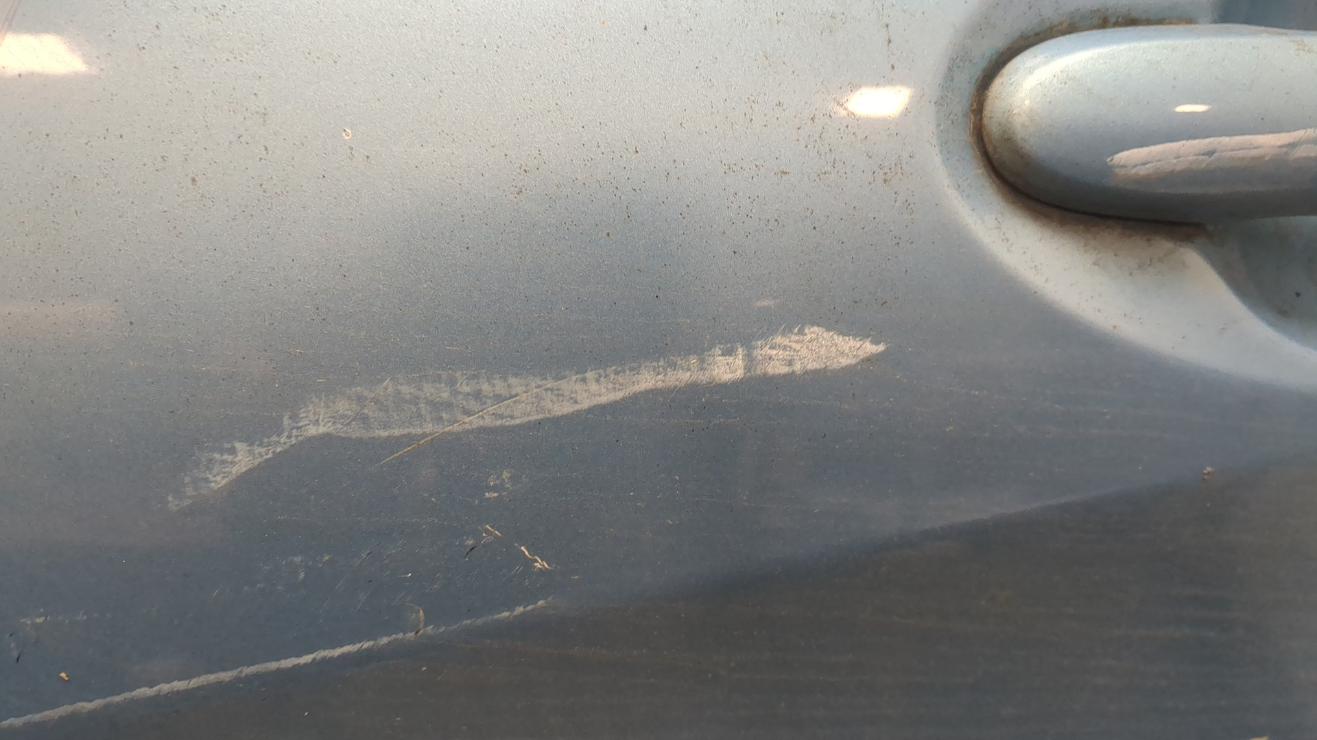 Дверь передняя левая