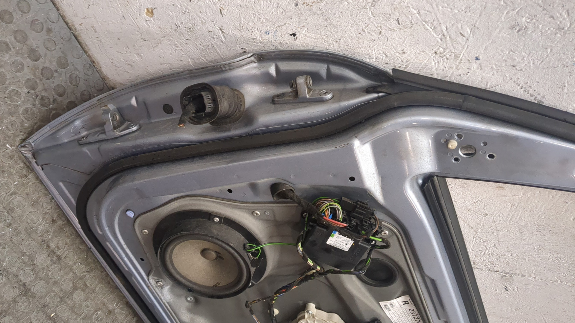 Дверь передняя правая