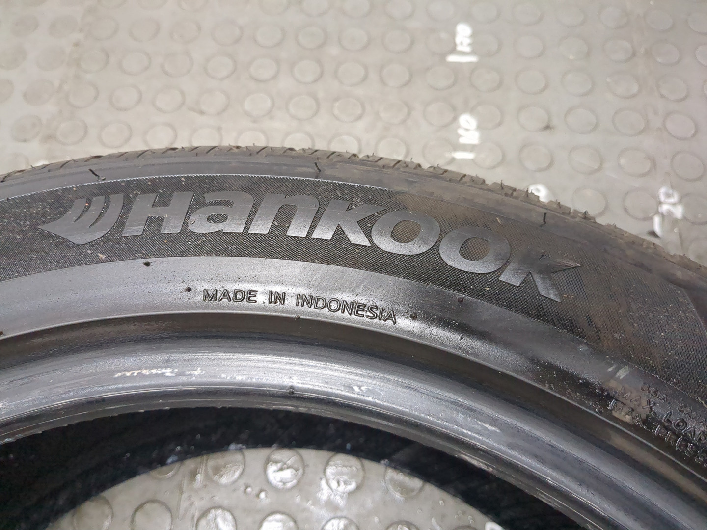 Шины комплект (4 шт.)