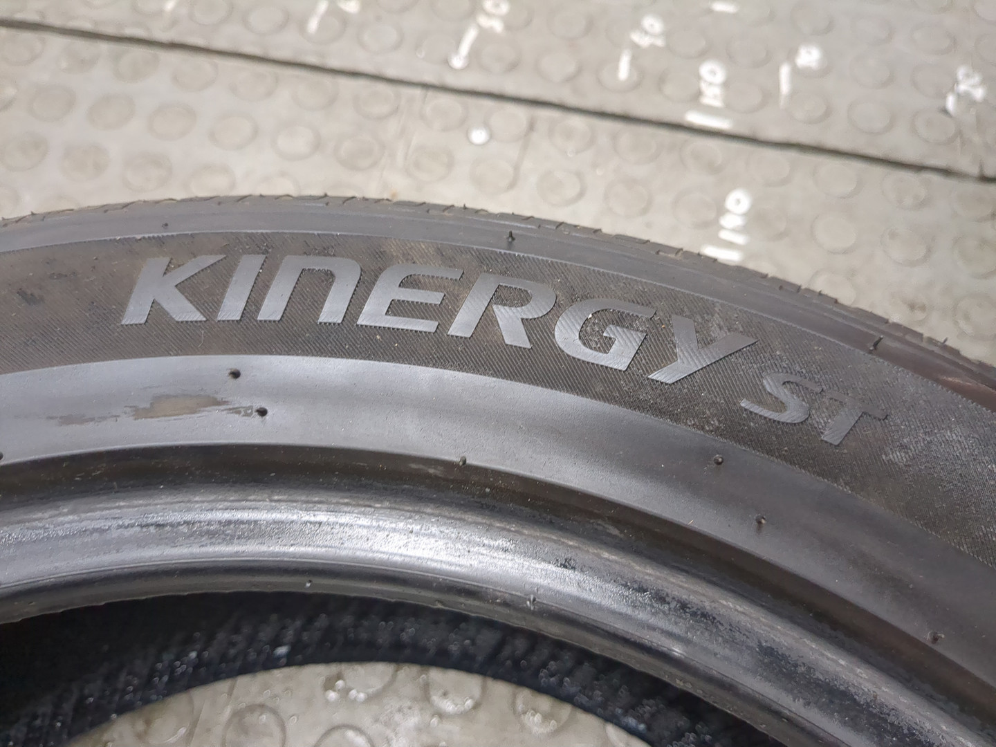 Шины комплект (4 шт.)