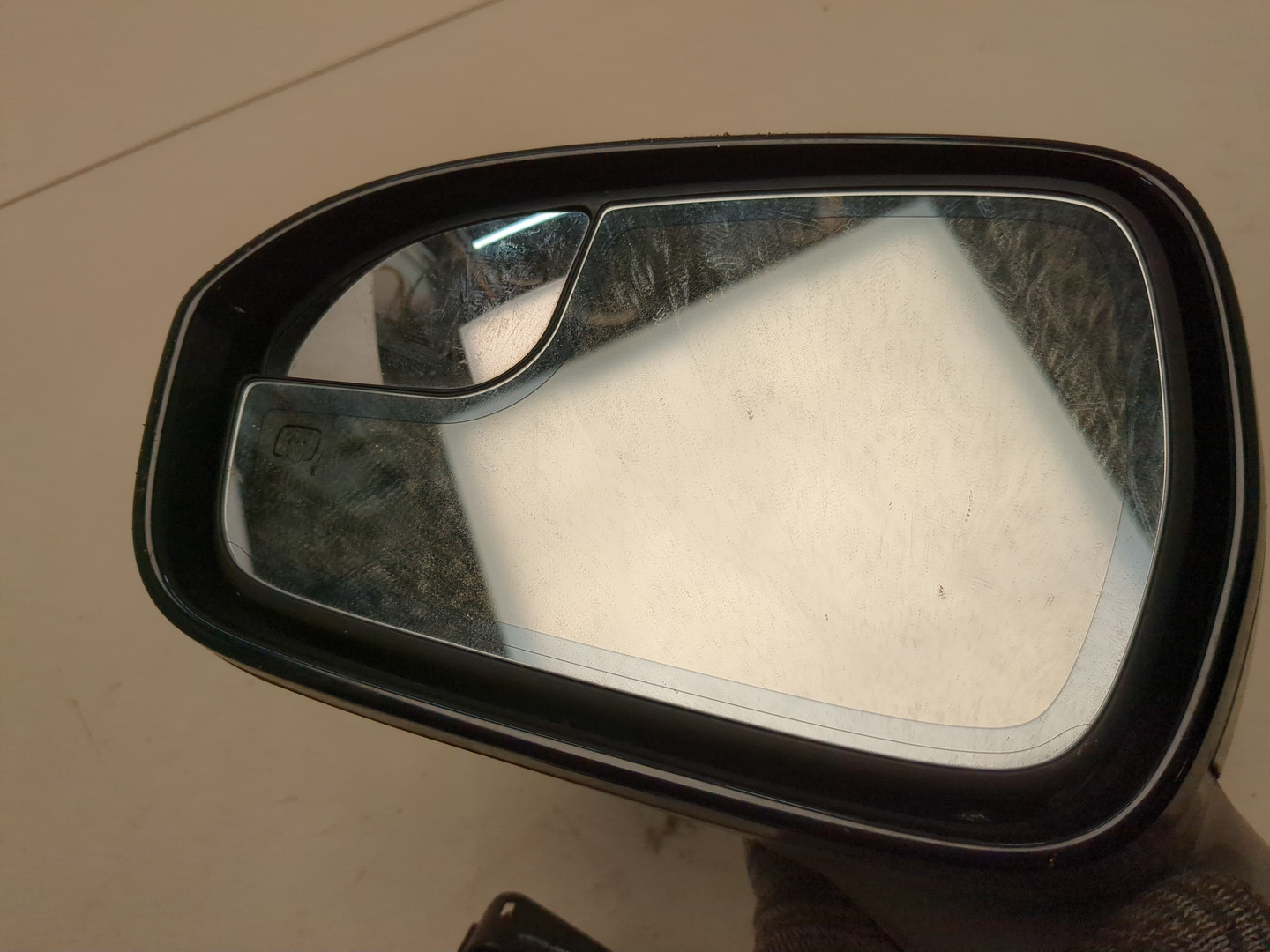 Зеркало левое электрическое