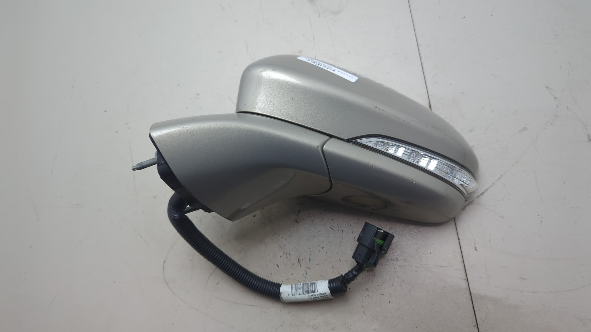 Зеркало левое электрическое