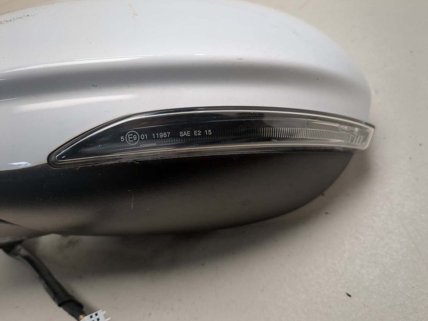 Зеркало левое электрическое