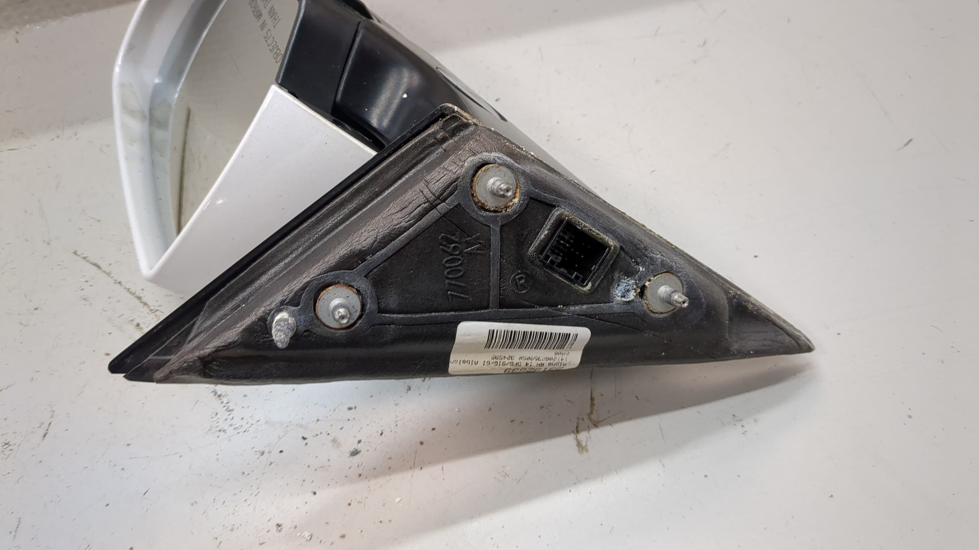 Зеркало правое электрическое