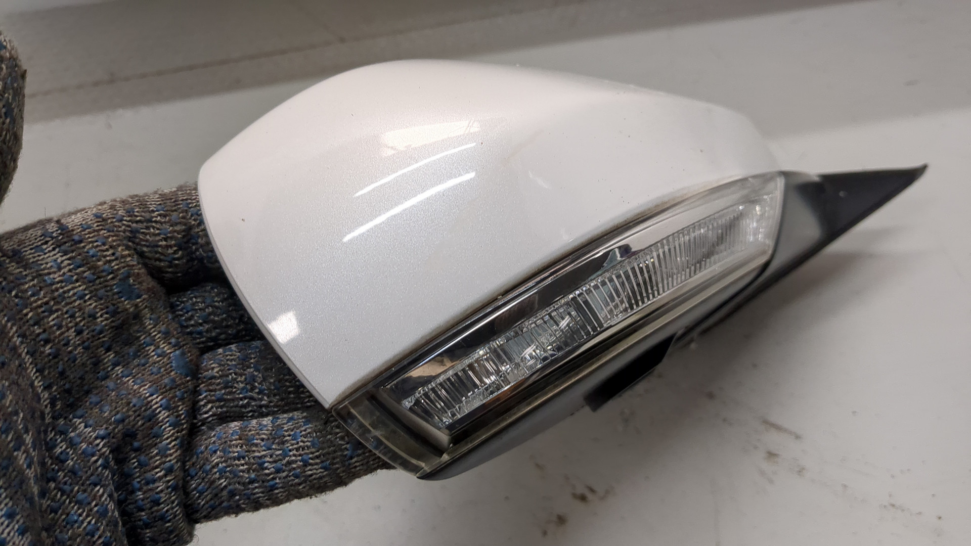 Зеркало правое электрическое