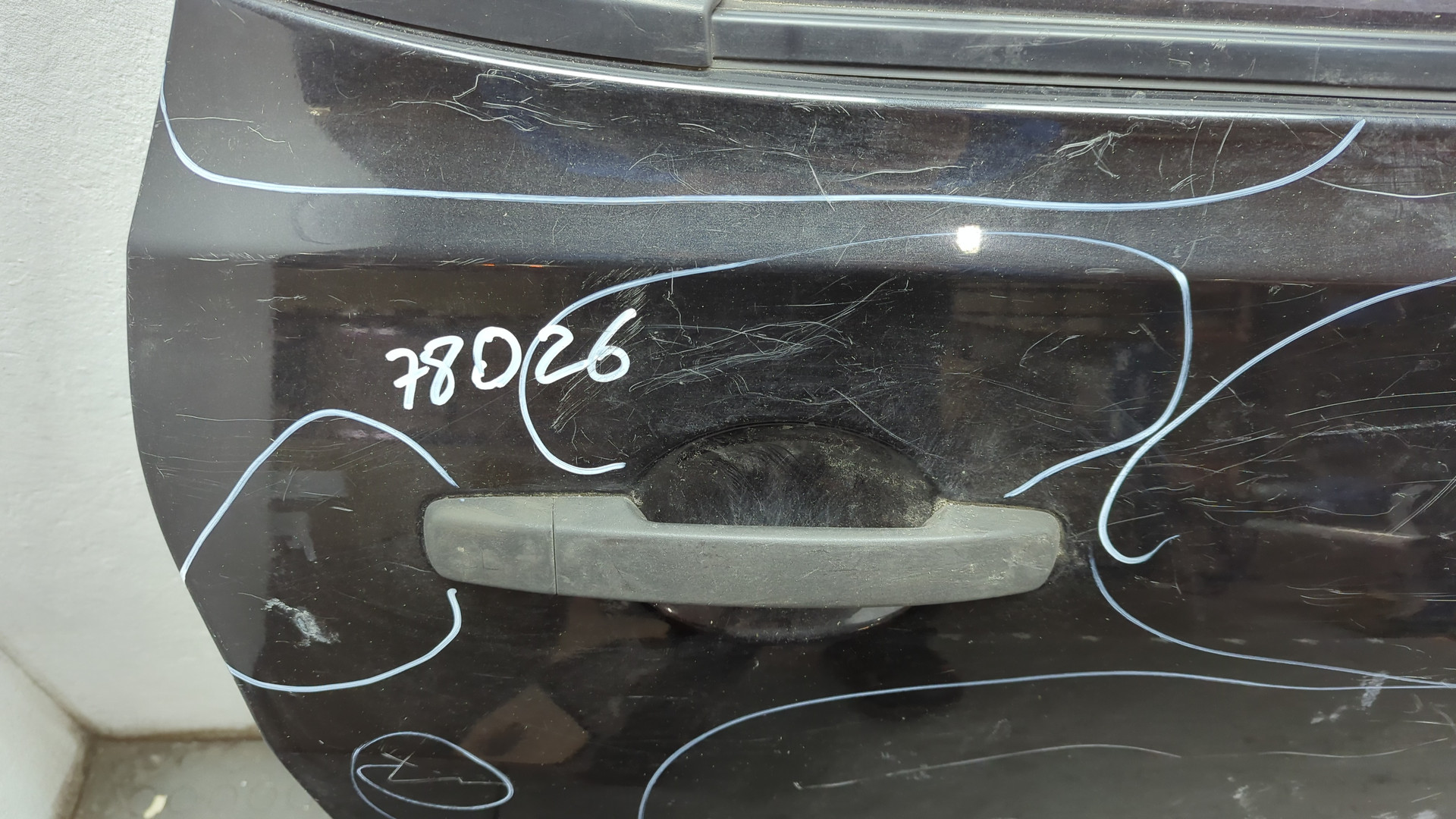 Дверь задняя правая