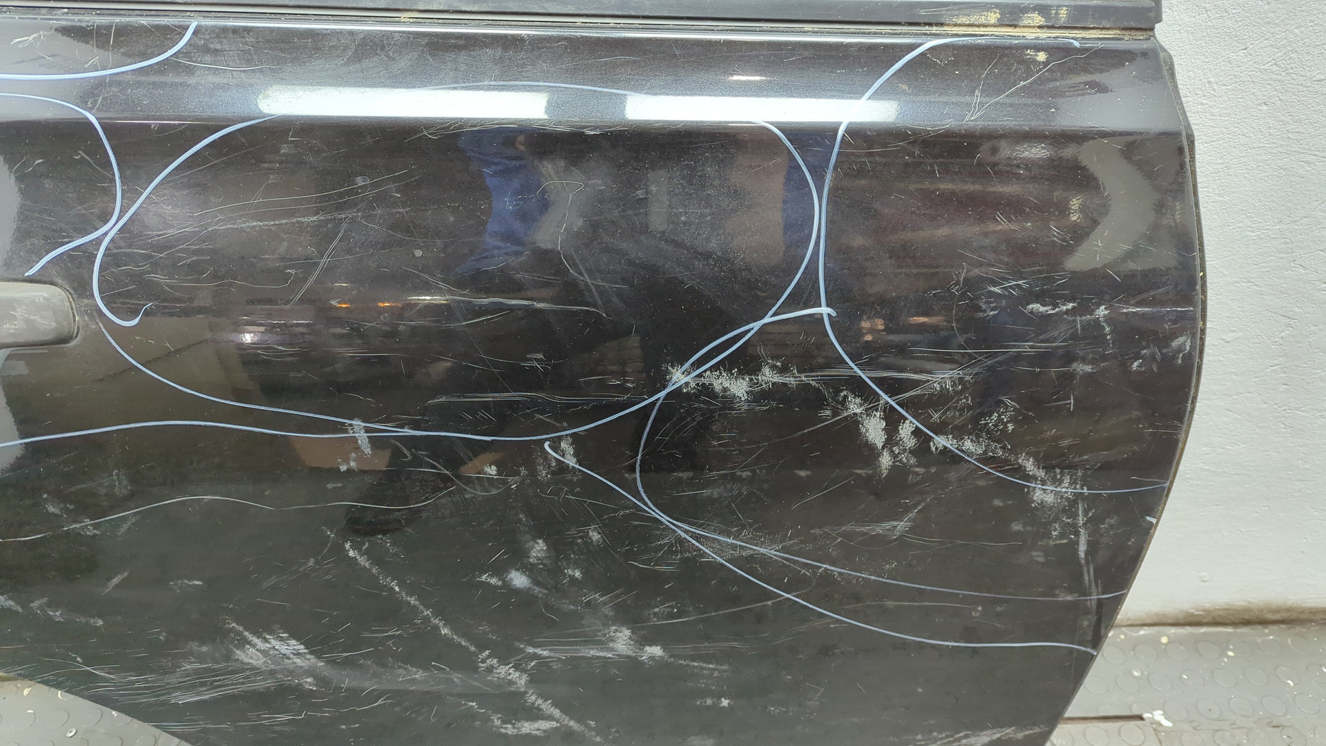 Дверь задняя правая