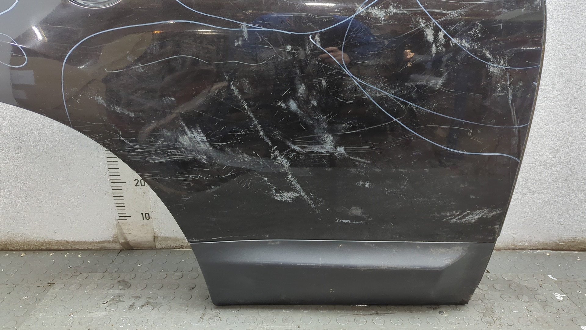 Дверь задняя правая