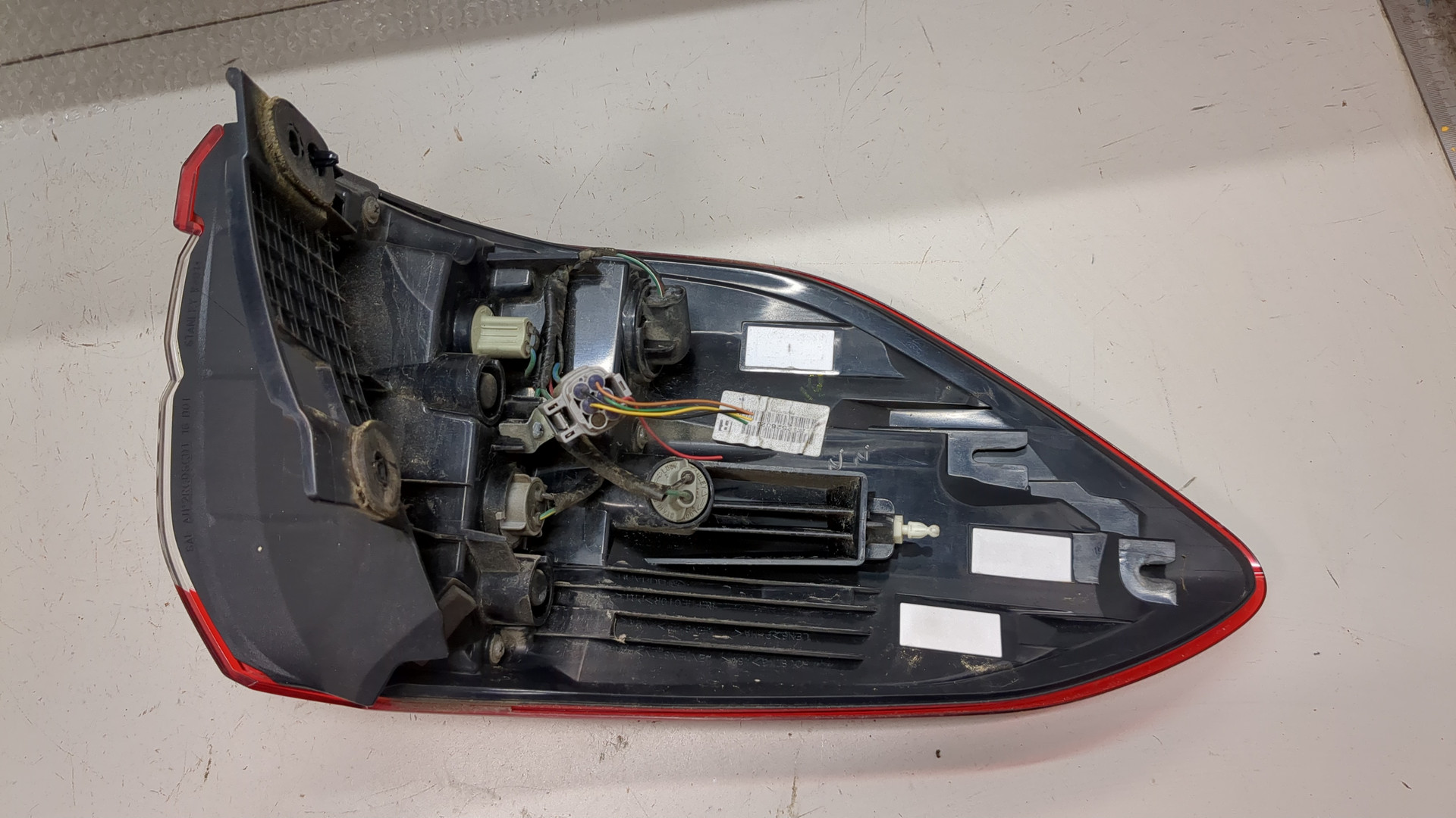 Фонарь задний правый