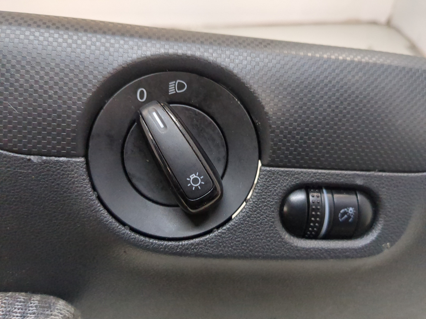 Переключатель света фар